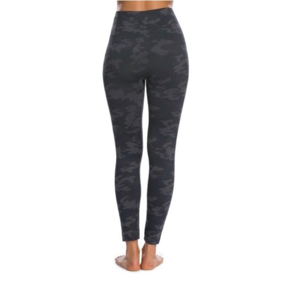 Spanx Seamless Camo Leggings - Picture 4 of 6